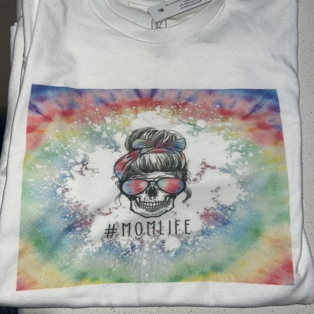 Mom life T-shirt… xs, fits like a small